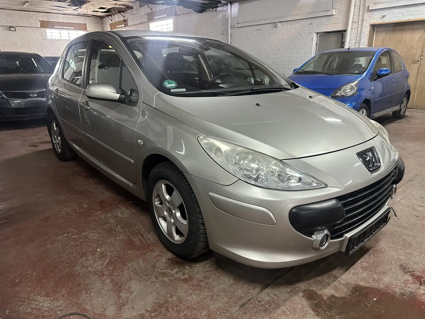 Peugeot 307 1.6e 16V Confort Pack - 2