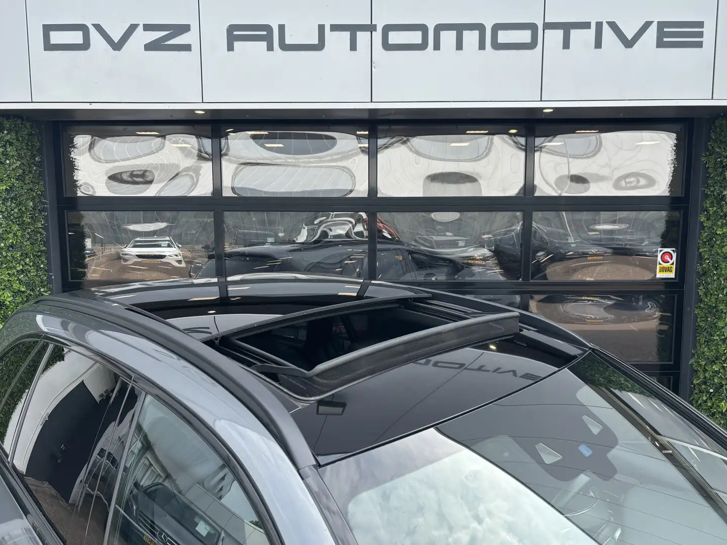 Mercedes-Benz GLC 220 d 4MATIC Sport Edition | Pano | ACC | Trekhaak Grijs - 2