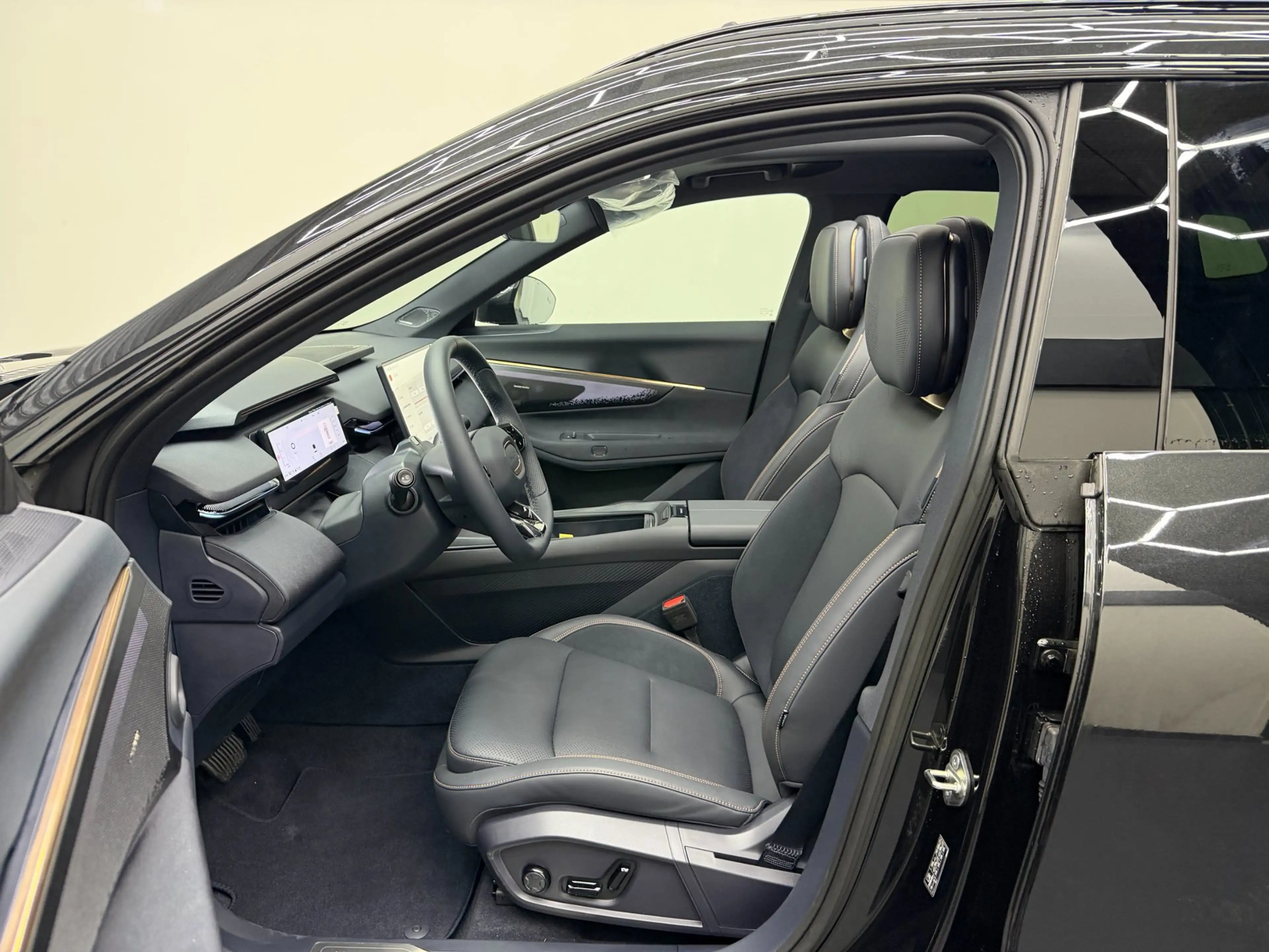Lynk & Co 08 1.5 More - 200km Elektrisch - Pano - Harman Kardon — photo 9