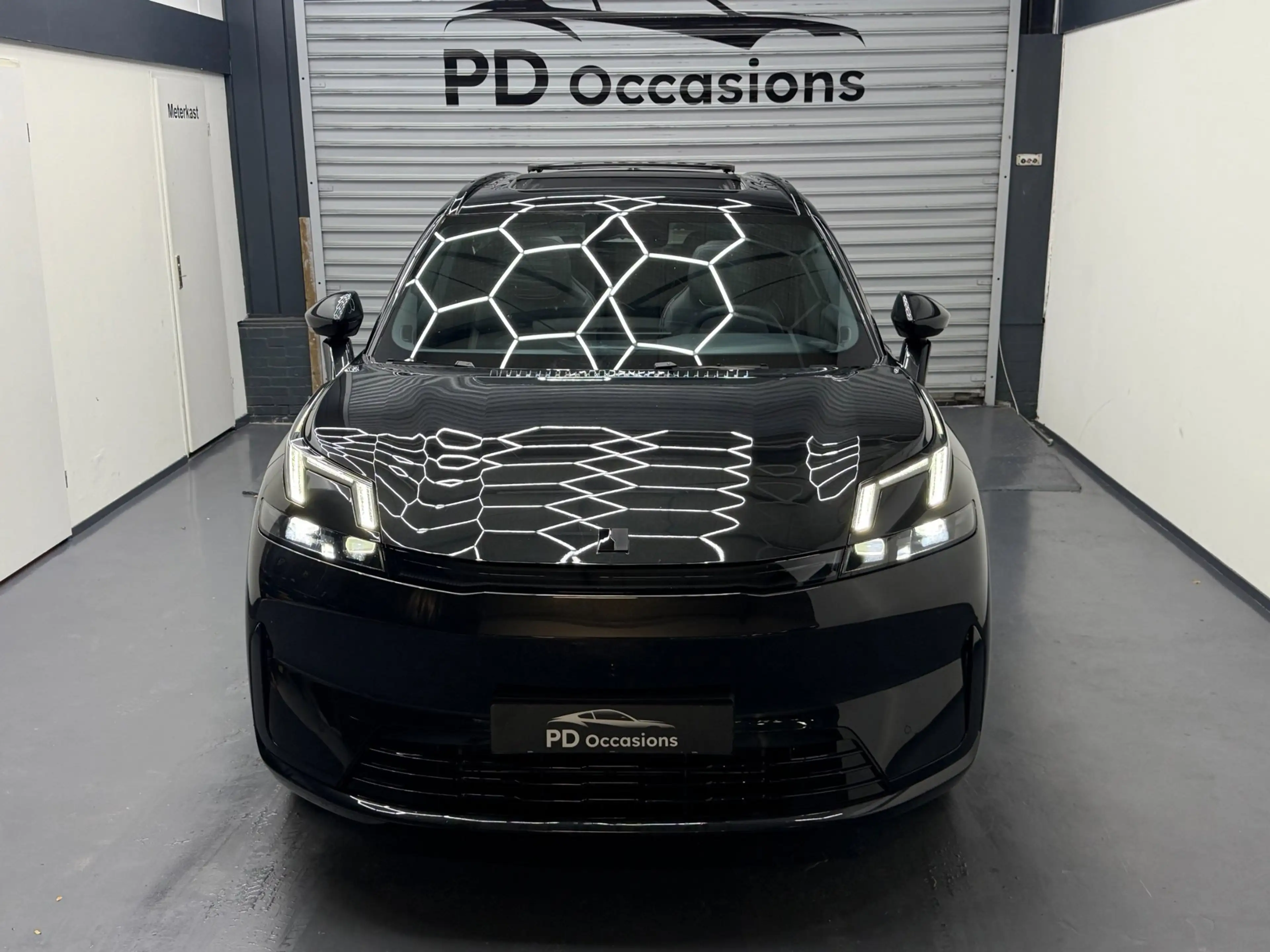 Lynk & Co 08 1.5 More - 200km Elektrisch - Pano - Harman Kardon — photo 2