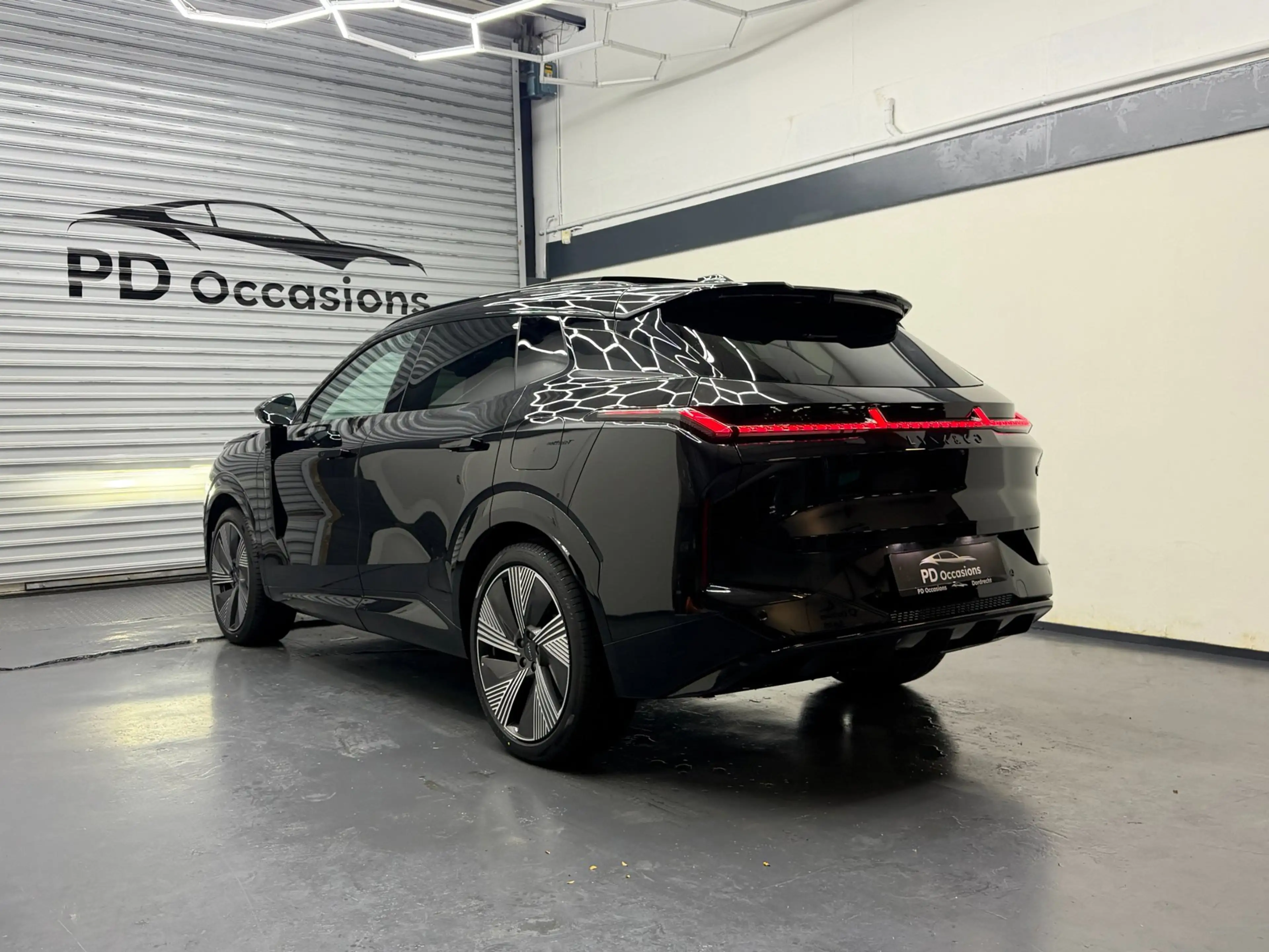Lynk & Co 08 1.5 More - 200km Elektrisch - Pano - Harman Kardon — photo 3