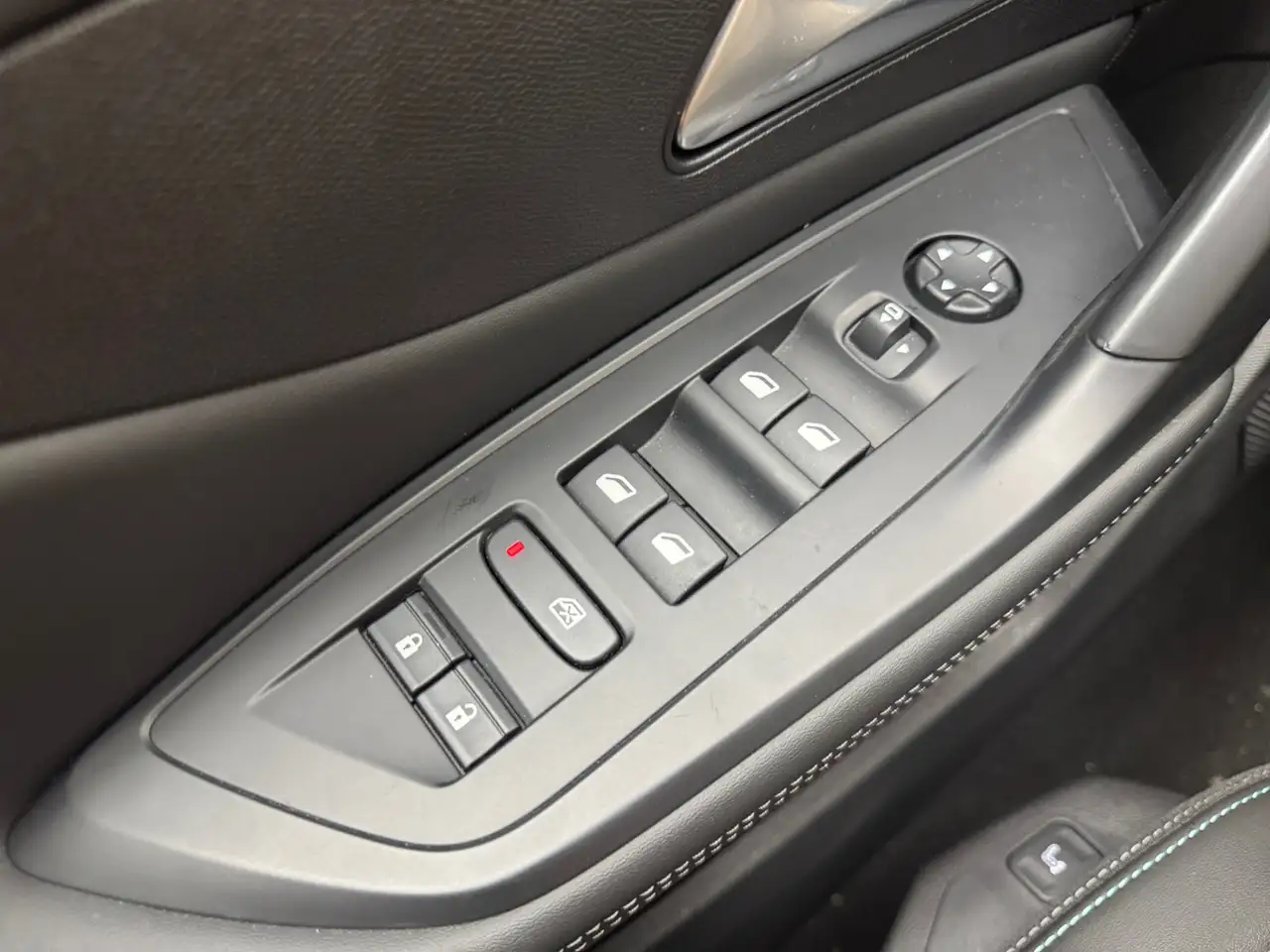 Peugeot 308 PureTech Turbo 130 S&S EAT8 SW Allure, миниатюра 18