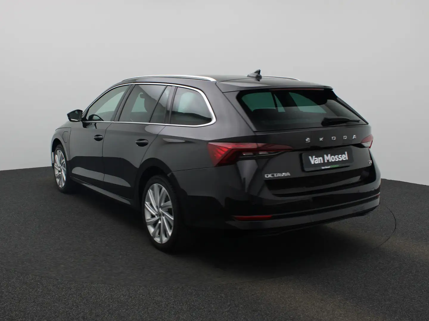 Skoda Octavia Combi 1.4 TSI iV PHEV Business Edition | Camera | Noir - 2