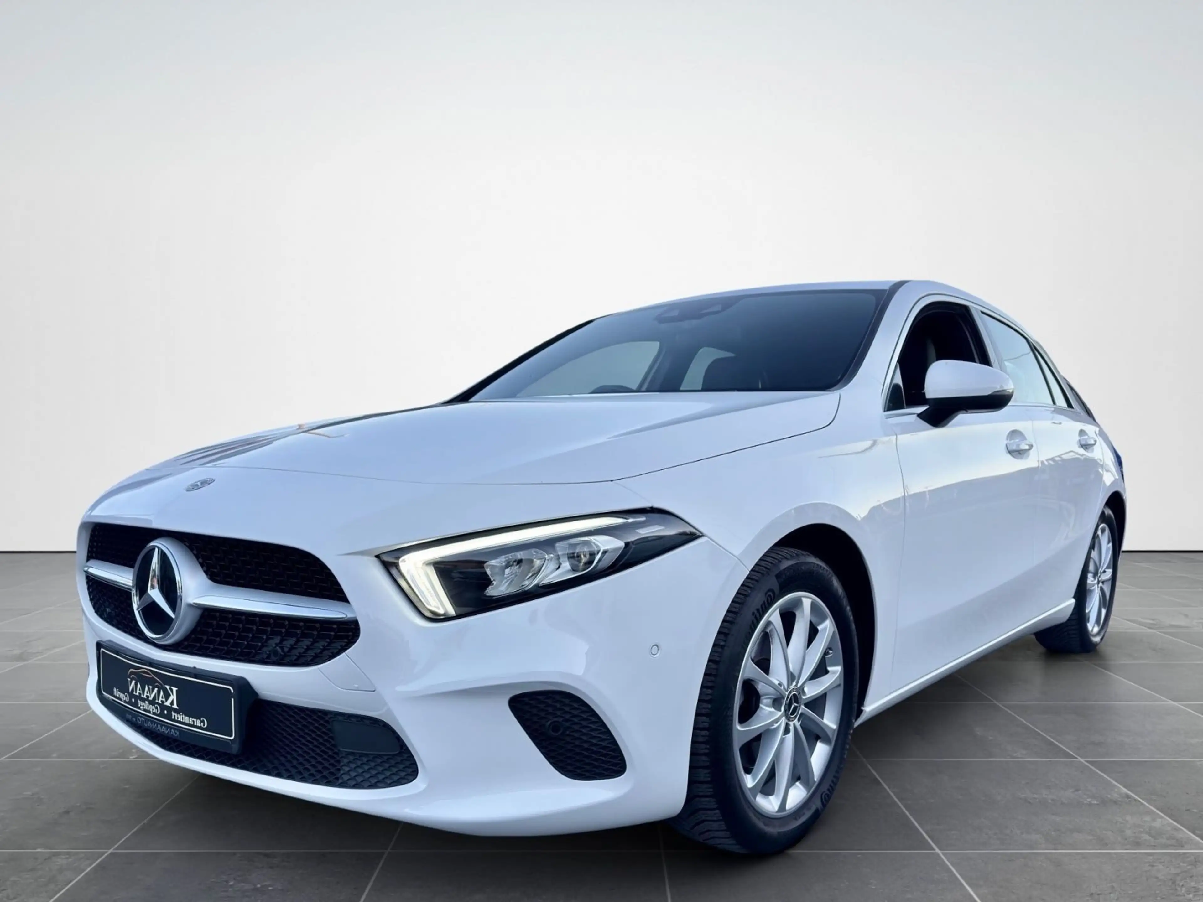 Mercedes-Benz A 180 *LED*Widescreen*PDC*Navi*Spur.*Garantie