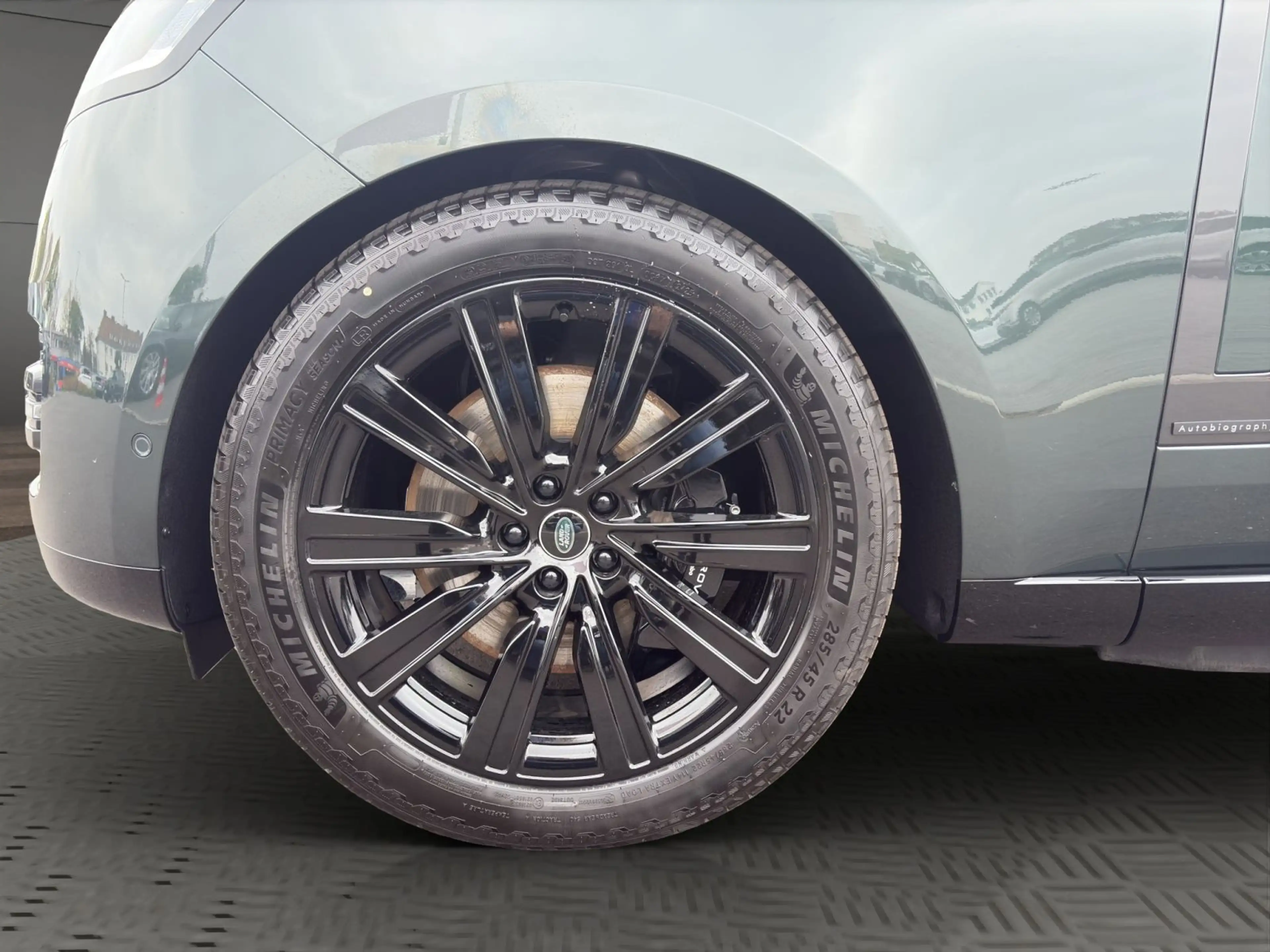 Land Rover Range Rover SWB 3.0 Plug-in Hybrid P550e Autobio — photo 9