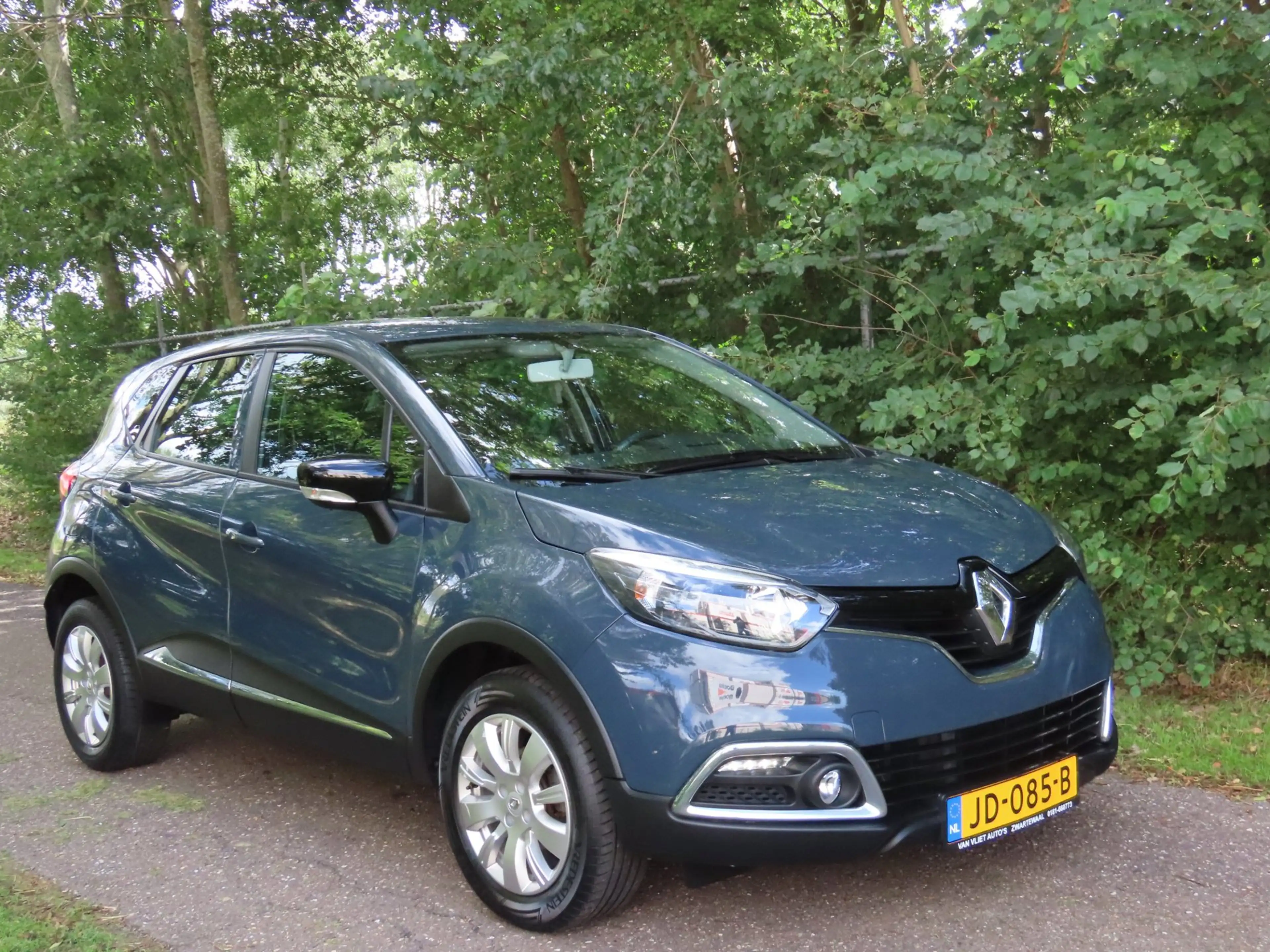 Renault Captur 0.9 TCe Expression — photo 7