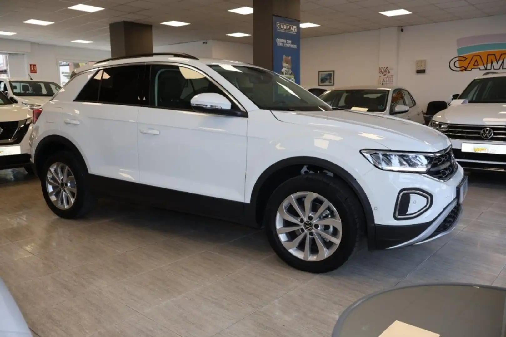 Volkswagen T-Roc 1.5 TSI Life DSG7 110KW Blanco - 1