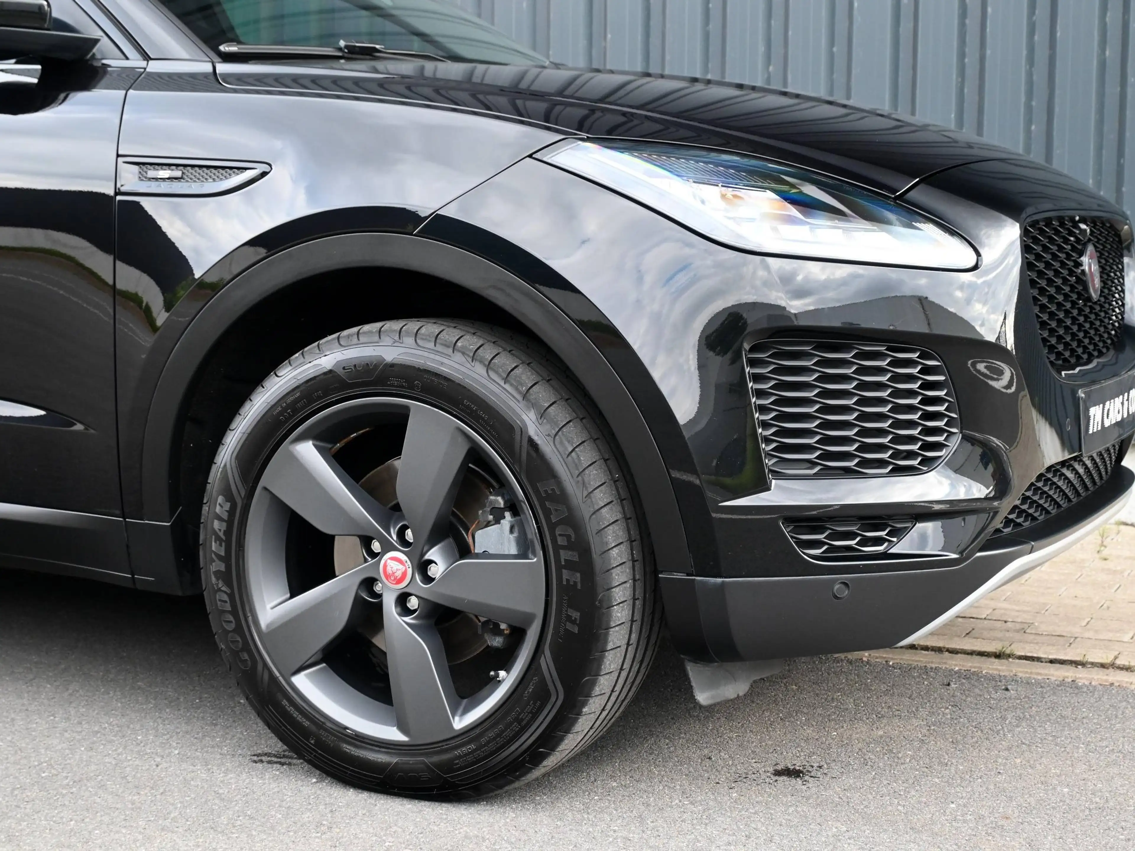 Jaguar E-Pace E-Pace 2.0 D AWD SE (EU6.2) — photo 9