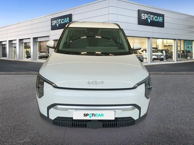 Kia EV3 Earth Long Range