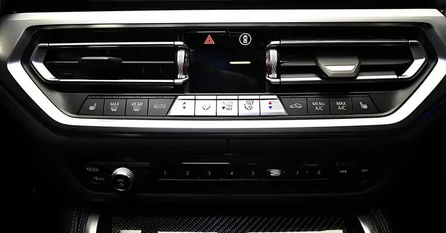 BMW 4 Series view 11