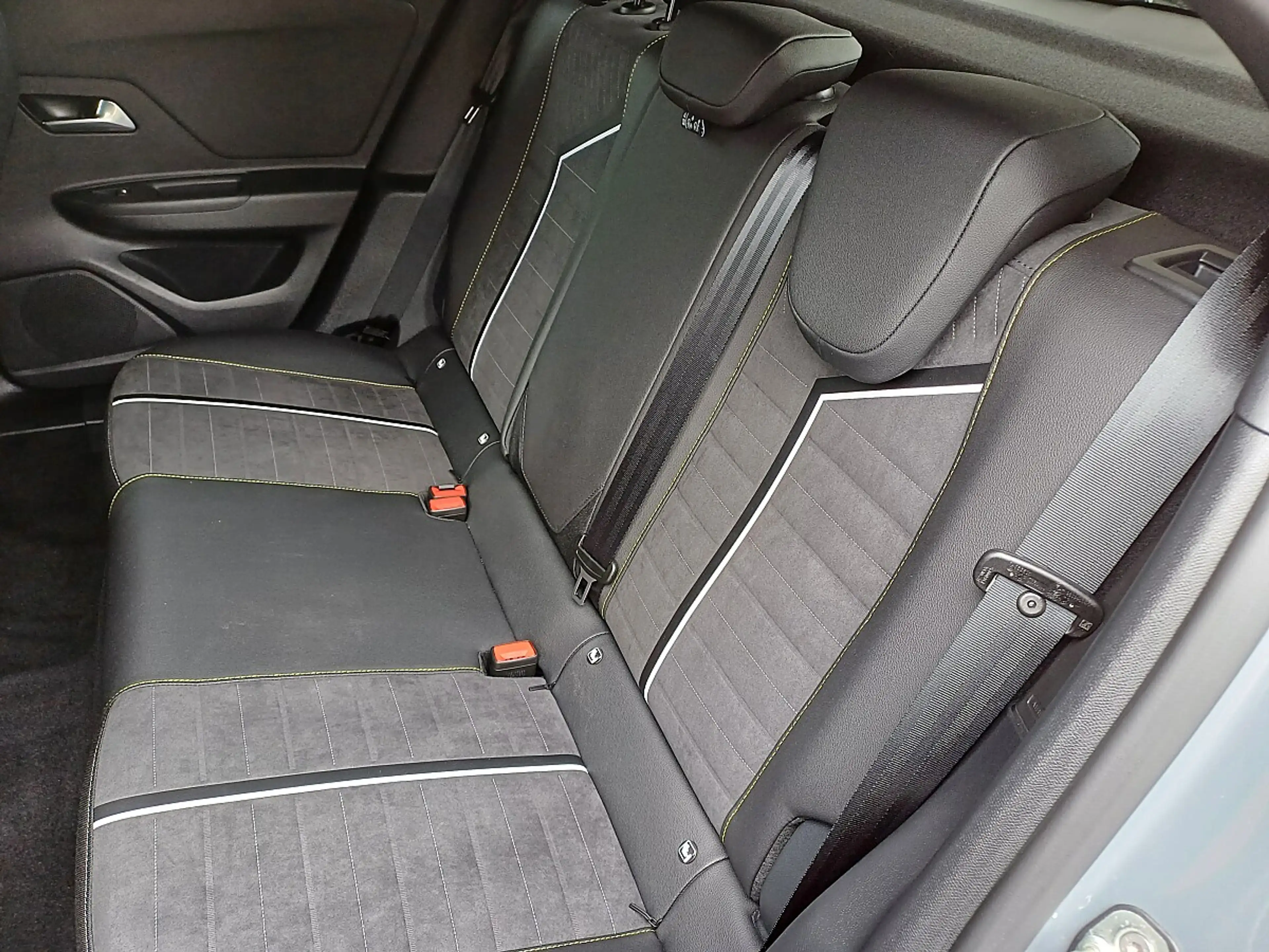 Opel Mokka-E Mokka-e 54kWh Elektromotor 207 kW GSE — photo 15