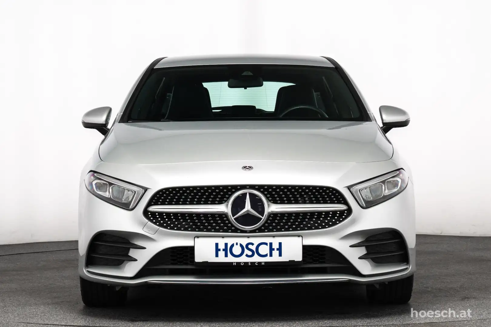 Mercedes-Benz A 250 e AMG 18" LED NAV ALCANTARA CARPLAY ++ Silber - 2
