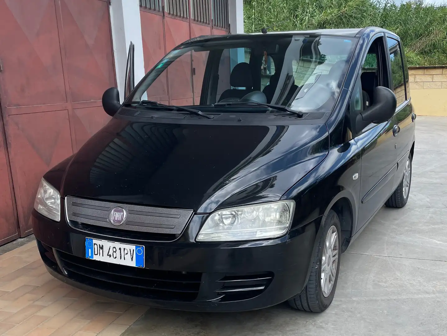 Fiat Multipla Multipla 1.9 mjt Dynamic 120cv Чорний - 1