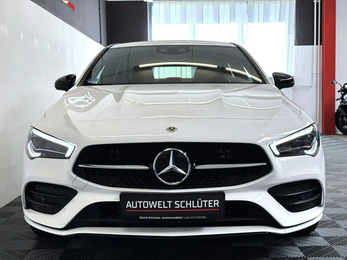 Mercedes-Benz CLA 250 CLA 250e Shooting Brake*AMG Paket*MBUX*Multibeam Weiß - 2