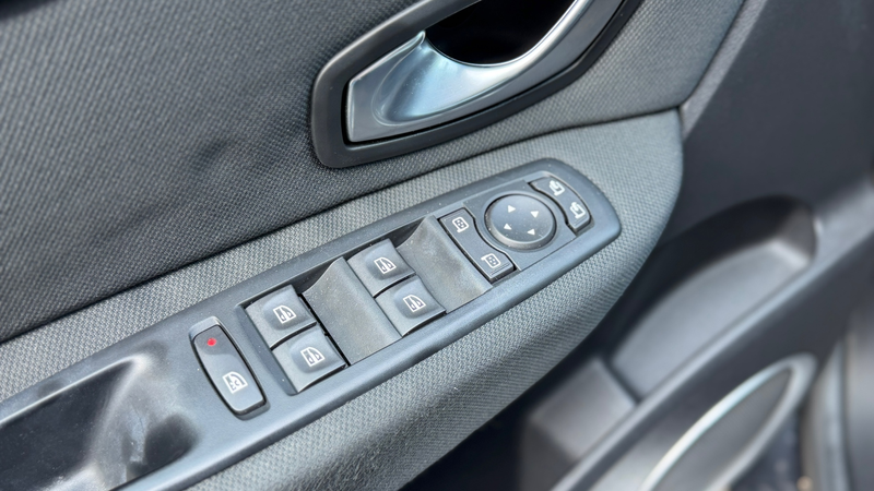 Renault Scenic 2.0 Dynamique|Keyless|PDC|Airco|Cruise|Navi — photo 10