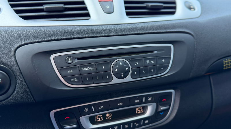 Renault Scenic 2.0 Dynamique|Keyless|PDC|Airco|Cruise|Navi — photo 15