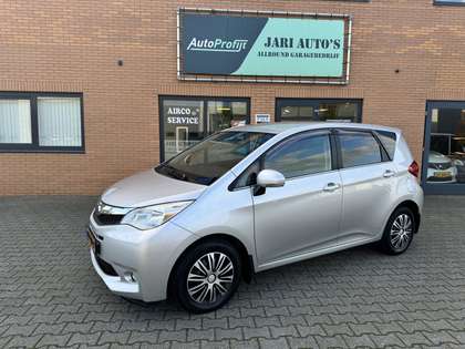 Subaru Trezia 1.3 Luxury Model Toyota Verso s