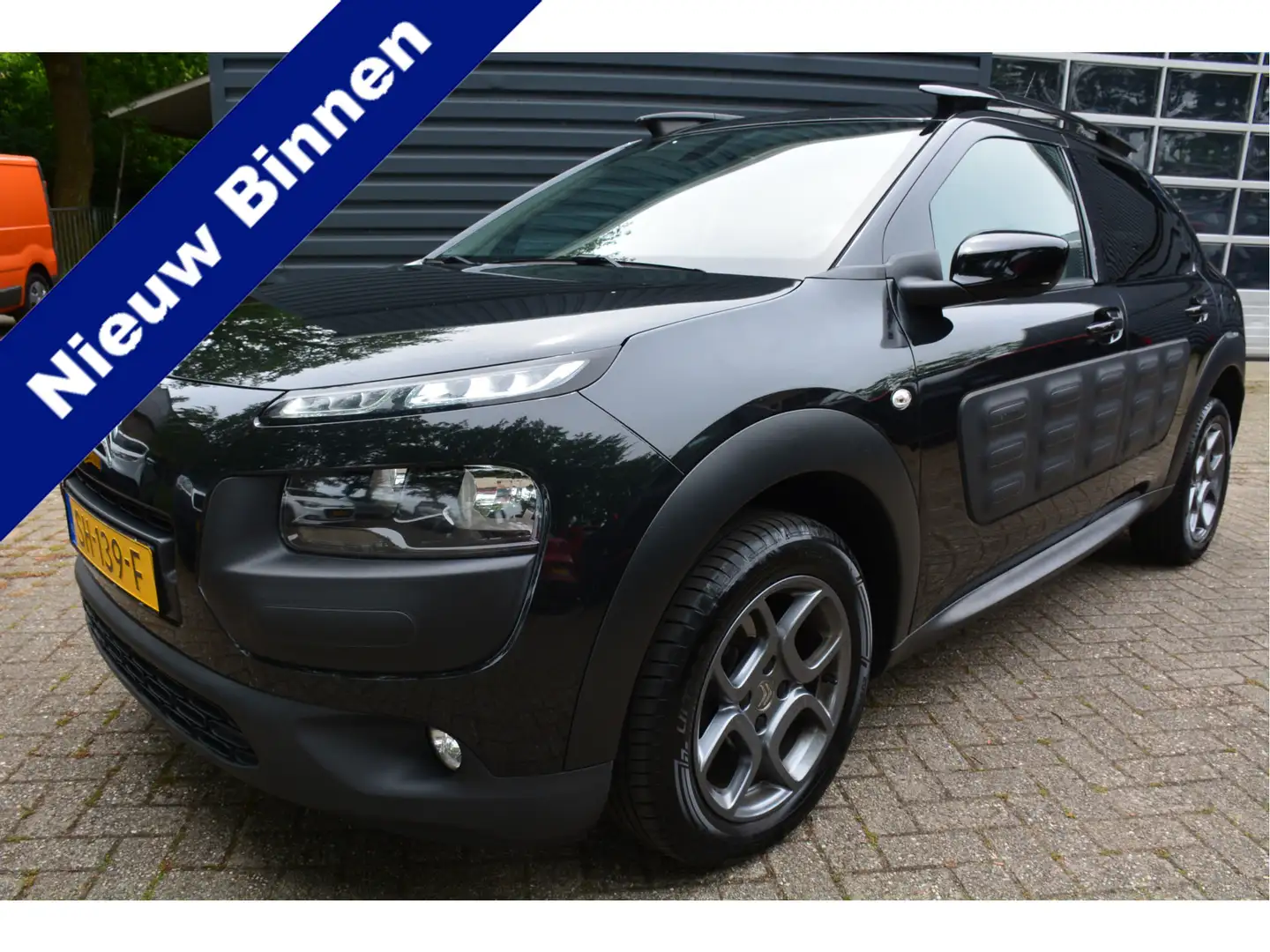 Citroen C4 Cactus 1.2 PureTech Shine PDC Camera Clima LM Nero - 1