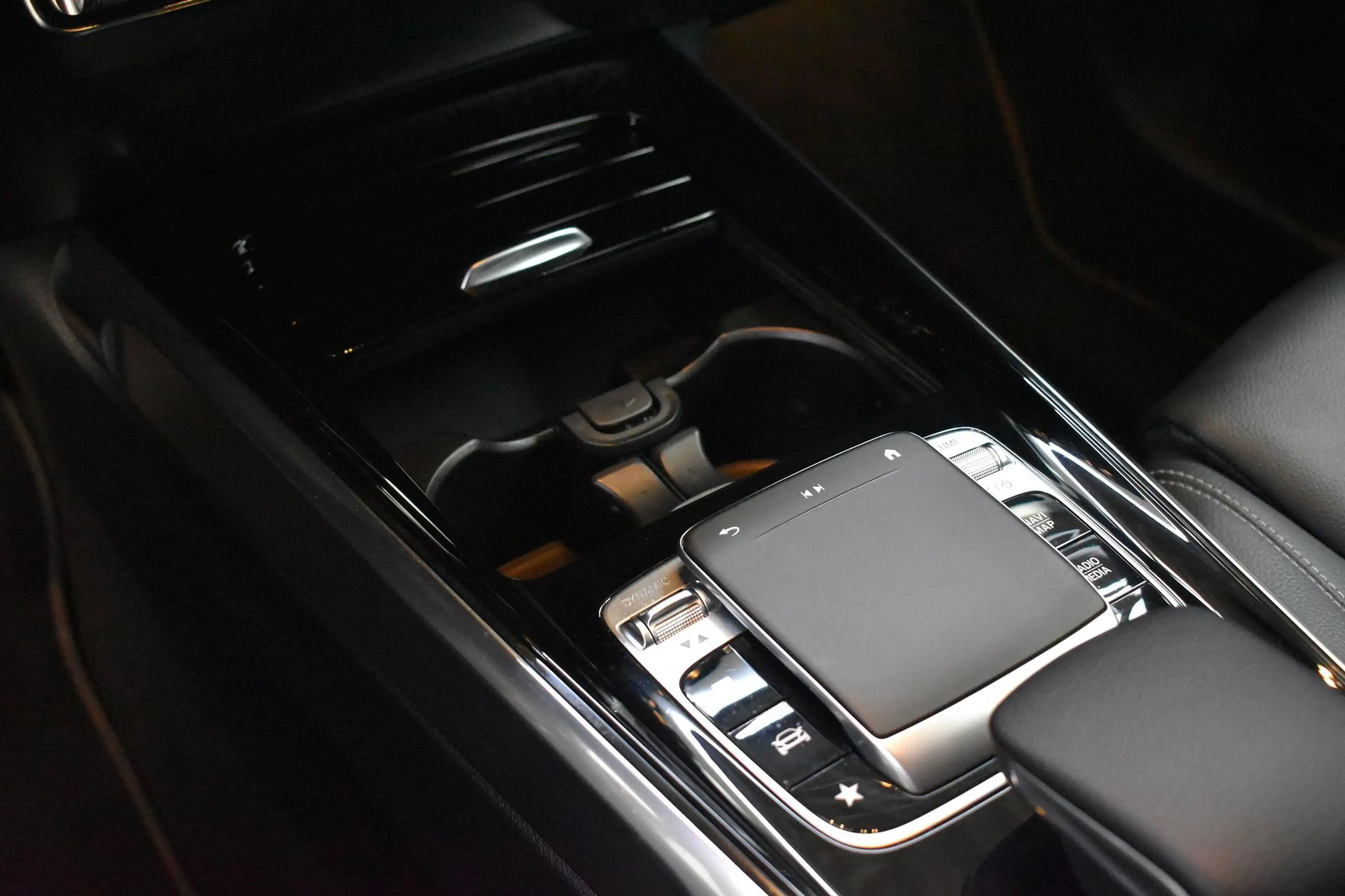 Mercedes-Benz GLB 200 GLB 200 / Valckenier Denderhoutem — photo 15