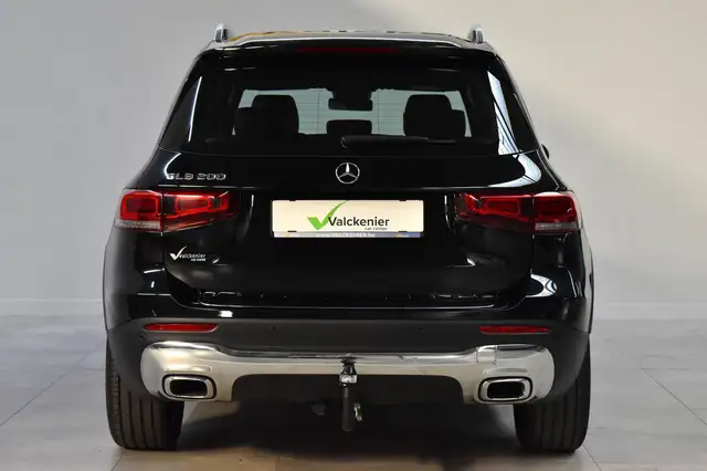 Mercedes-Benz GLB view 6