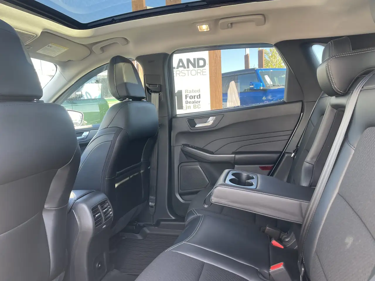 Ford Escape снимка Ford Escape