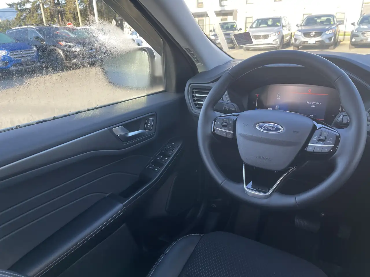 Ford Escape снимка Ford Escape
