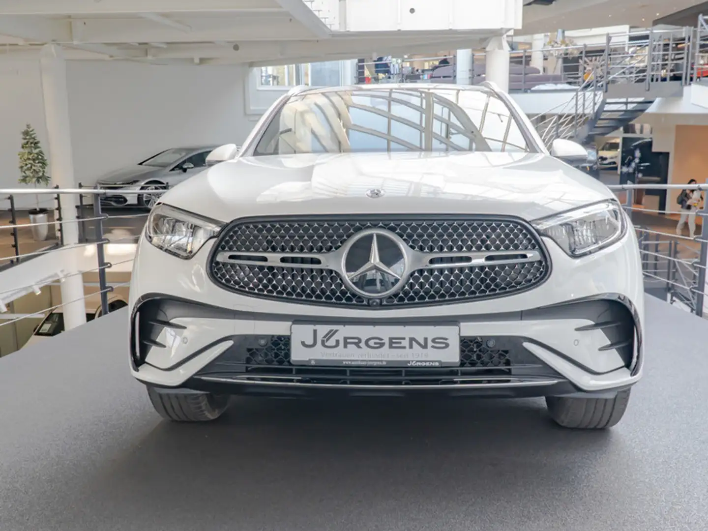 Mercedes-Benz GLC 220 d 4M AMG-Sport/360/Pano/AHK/Memo/Distr Weiß - 2