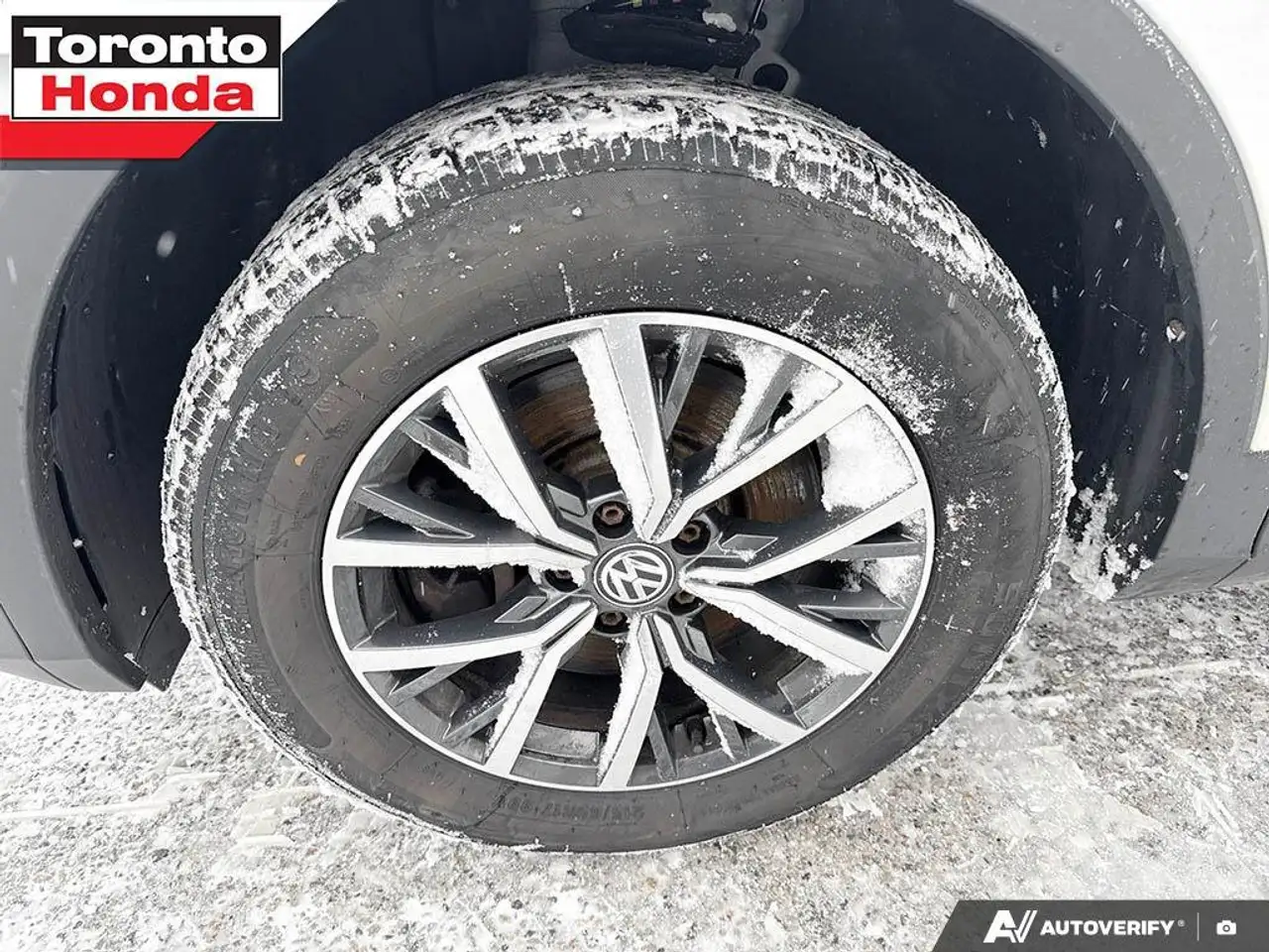 Volkswagen Tiguan снимка Volkswagen Tiguan