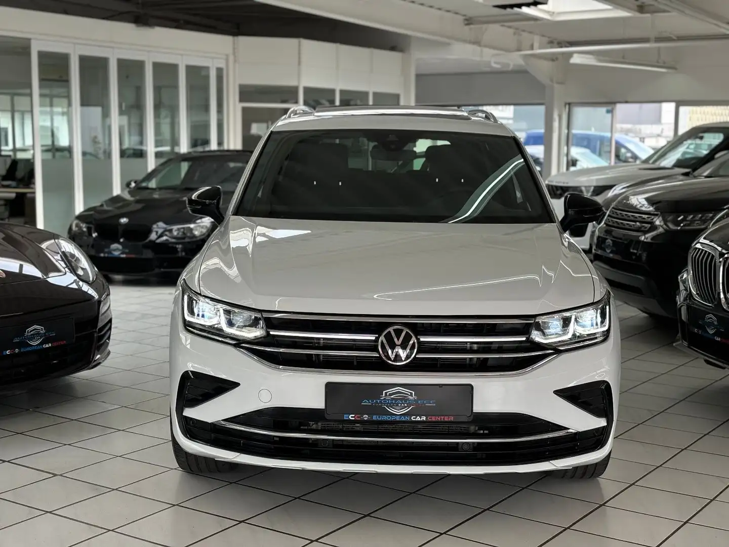 Volkswagen Tiguan 2.0 TDI ALLSPACE DSG R-LINE*PANO*4 MOTION Weiß - 2