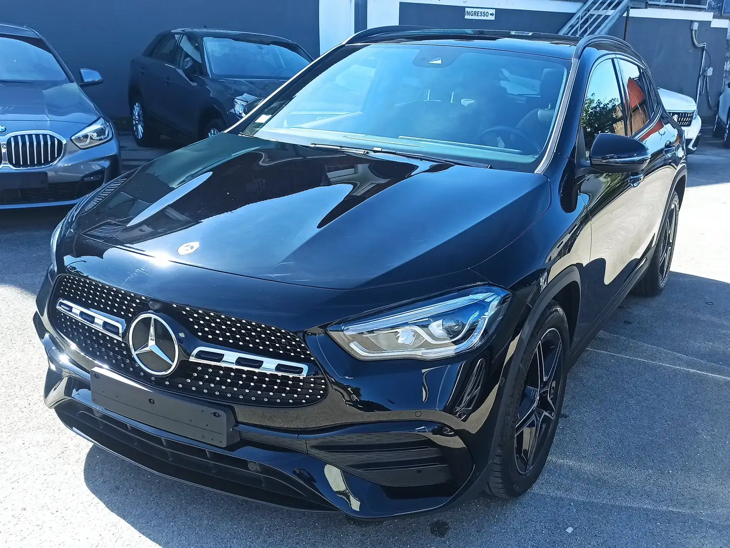 Mercedes-Benz GLA 200 d Premium * AMG + TETTO PANOR.+LED+AUTOM.+FULL ** Nero - 1