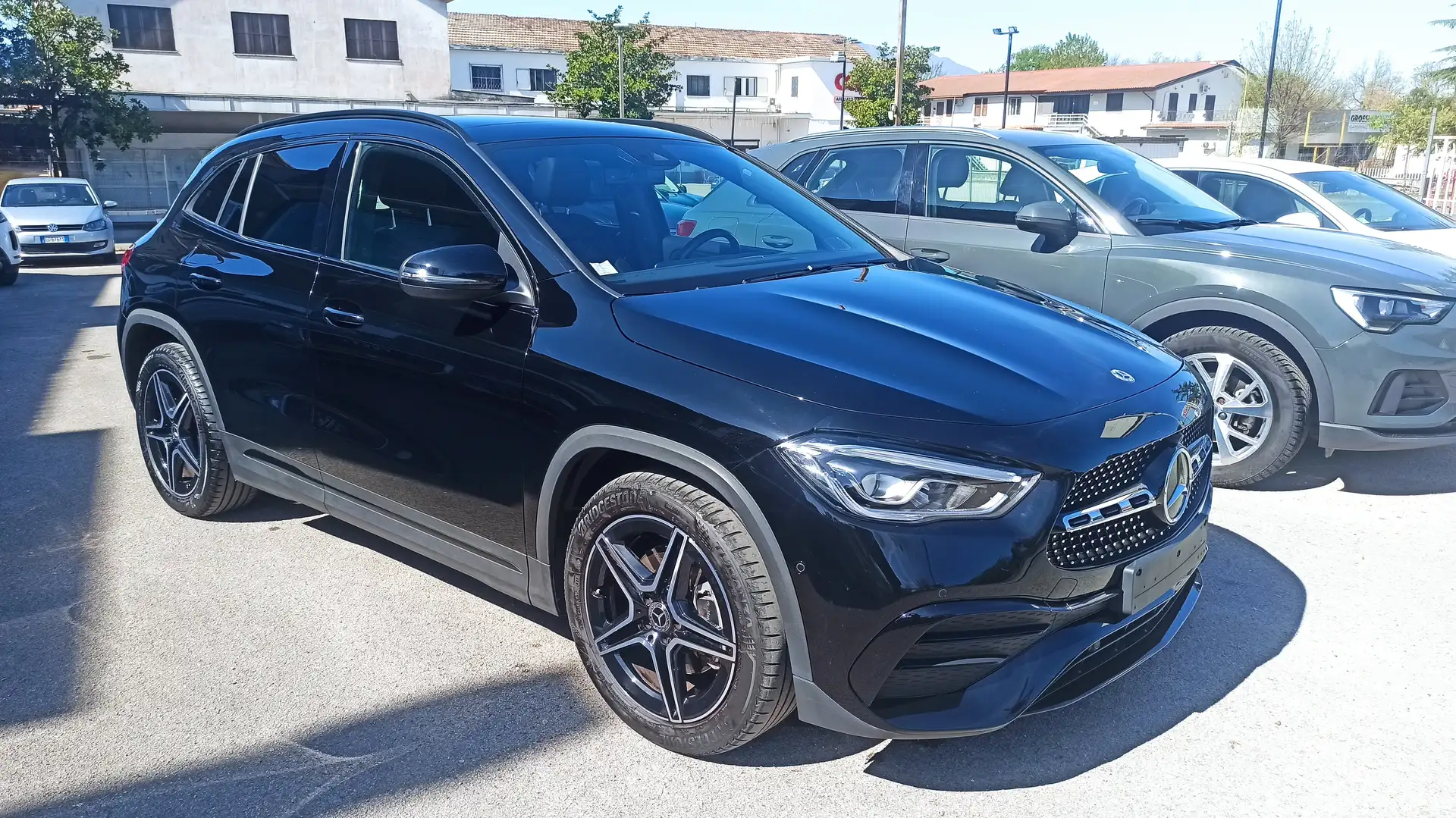 Mercedes-Benz GLA 200 d Premium * AMG + TETTO PANOR.+LED+AUTOM.+FULL ** Nero - 2