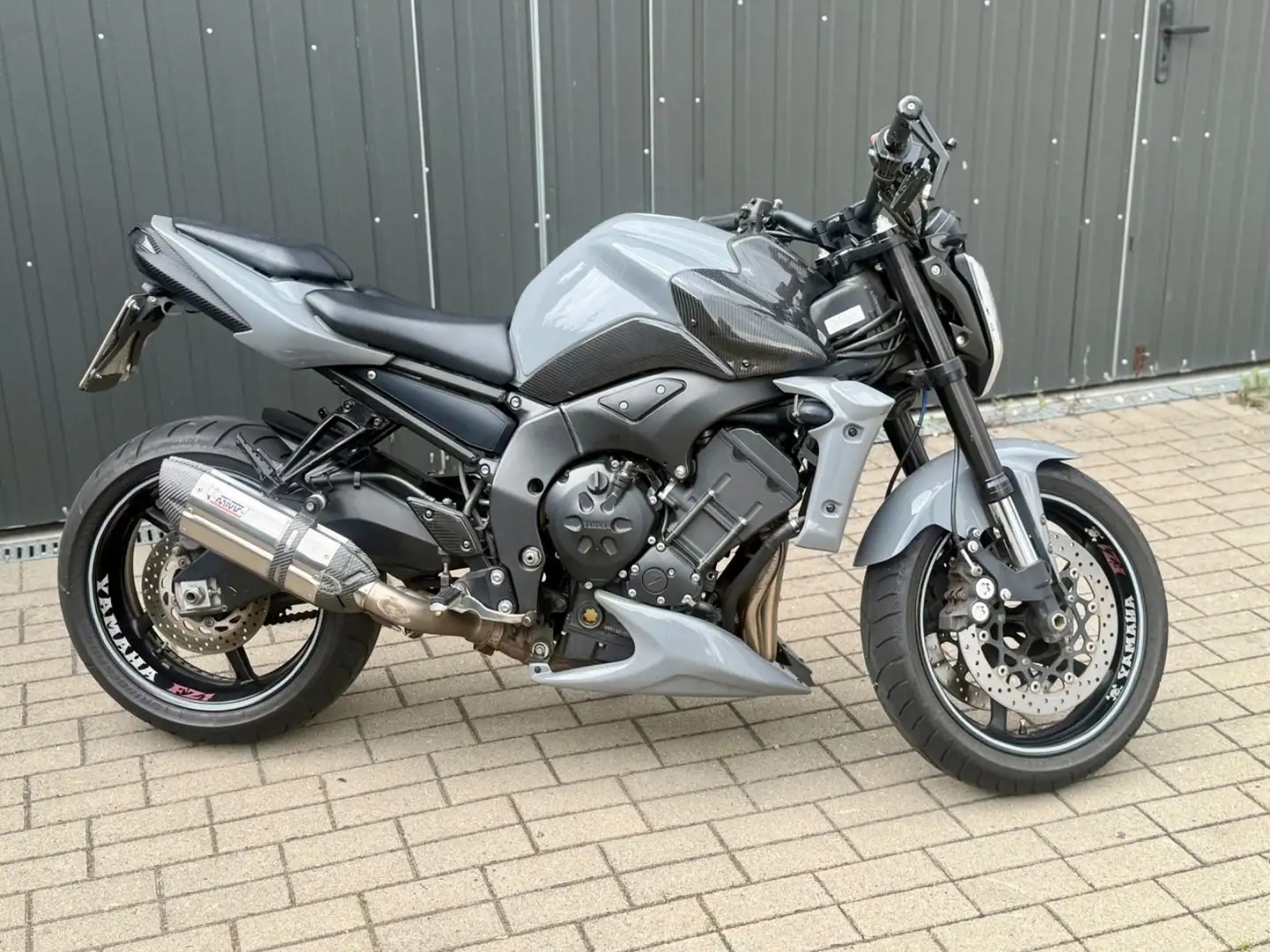 Yamaha FZ 1 Fazer RN16 Sportauspuff Bugspoiler Gri - 2