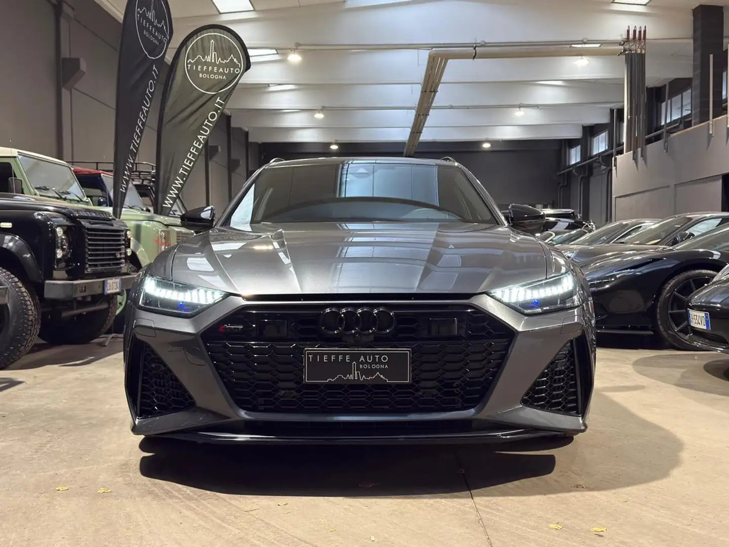 Audi RS6 Avant 4.0 TFSI V8 quattro tiptronic *CARBO,LASER* Grau - 2