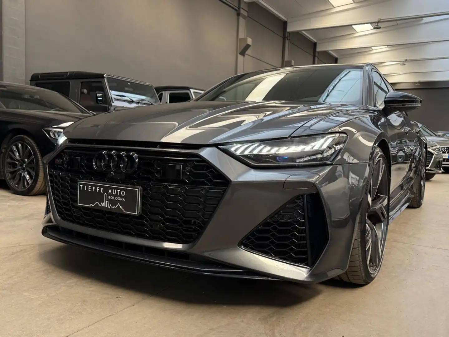 Audi RS6 Avant 4.0 TFSI V8 quattro tiptronic *CARBO,LASER* Grijs - 1