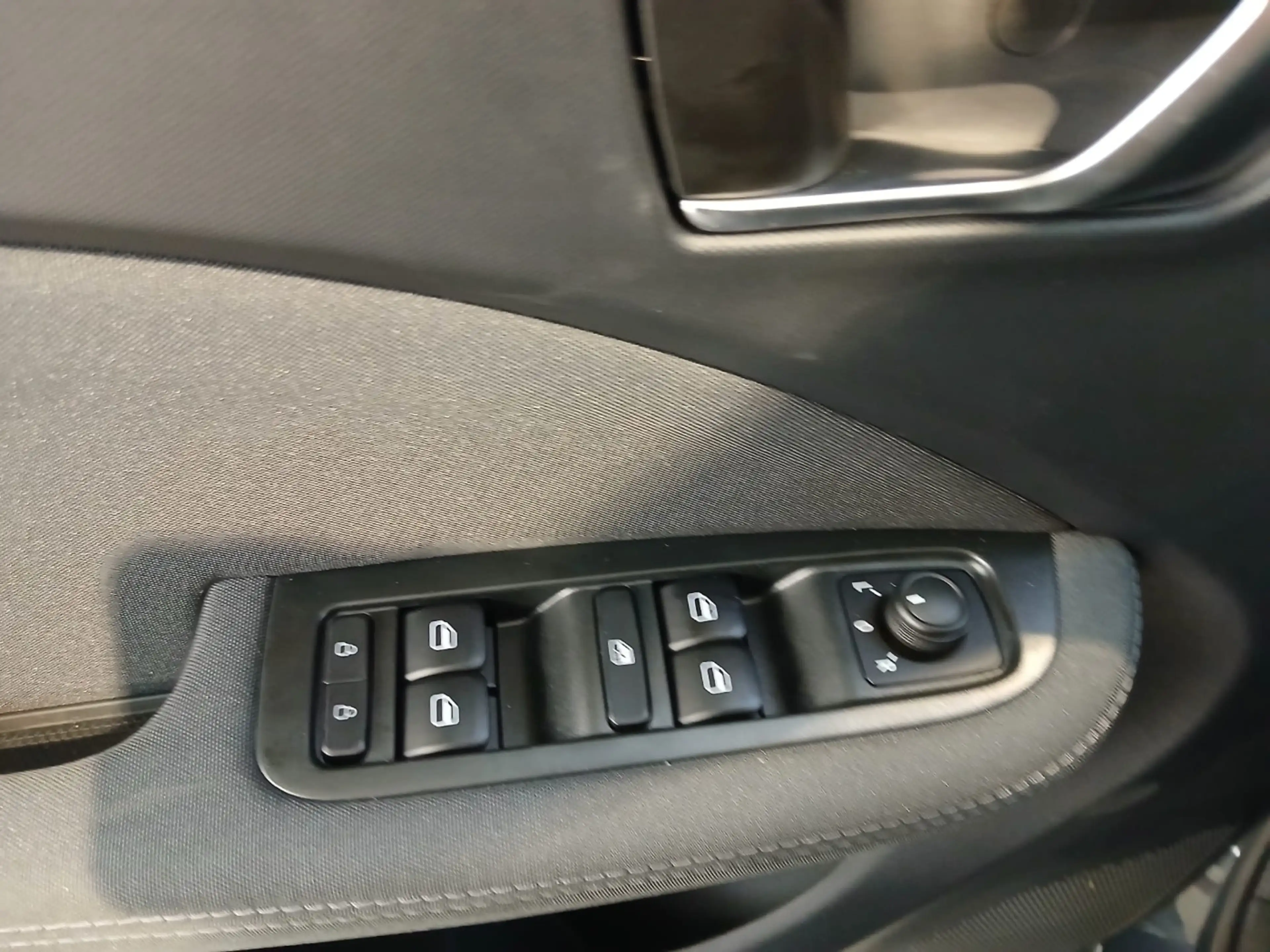 Leapmotor T03 Design BEV ACC+Navi+Pano+Kamera — photo 15