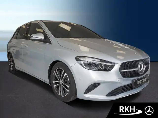 Mercedes-Benz B-Class view 2