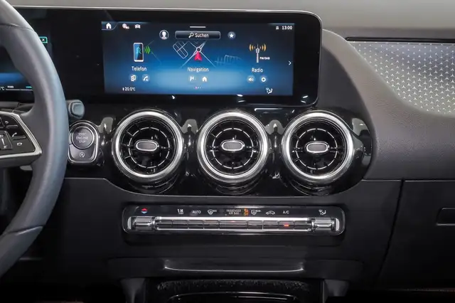 Mercedes-Benz B-Class view 11