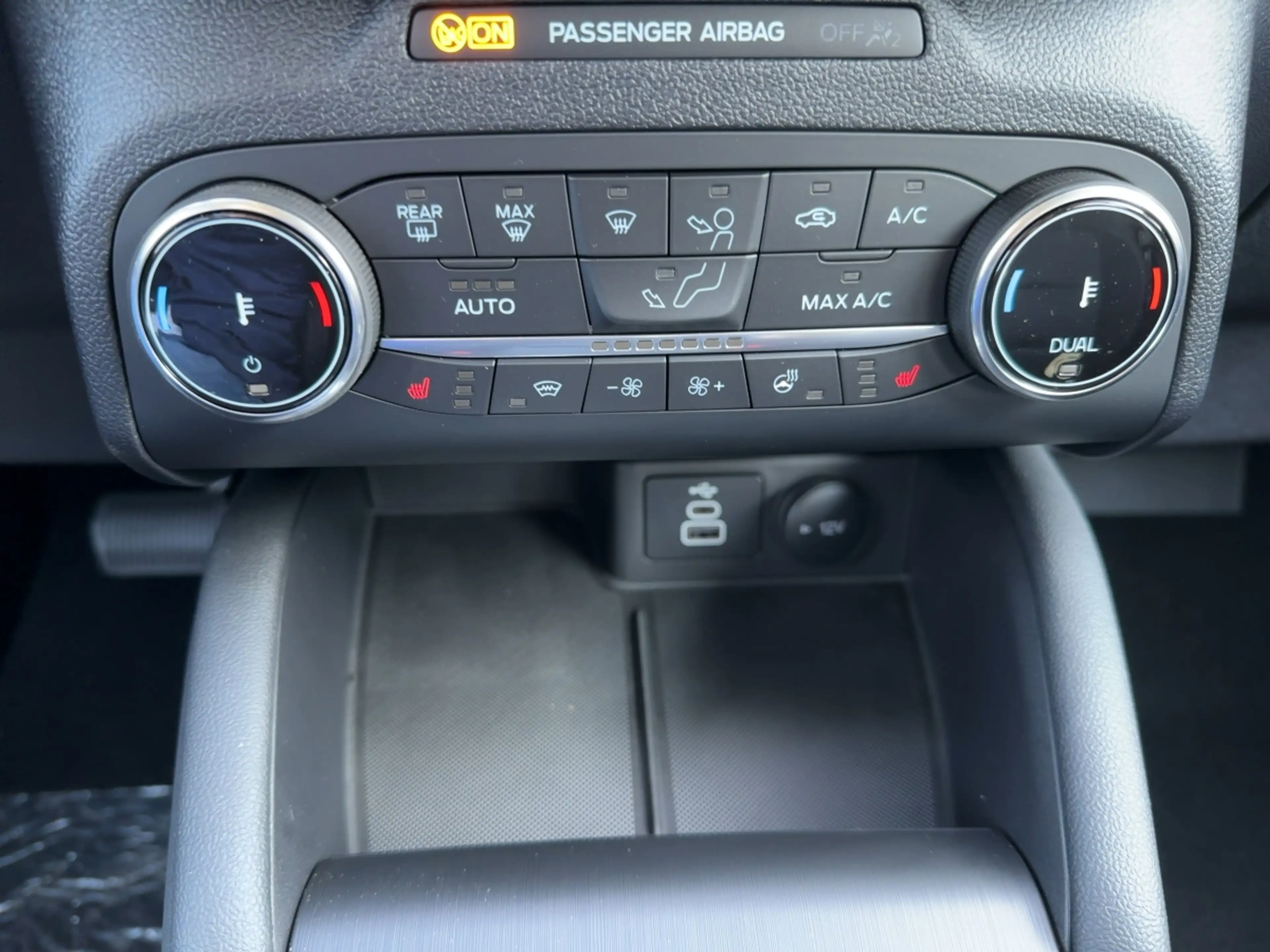 Ford Kuga Titanium Allwetter+Kamera+Navi+Keyless — photo 12