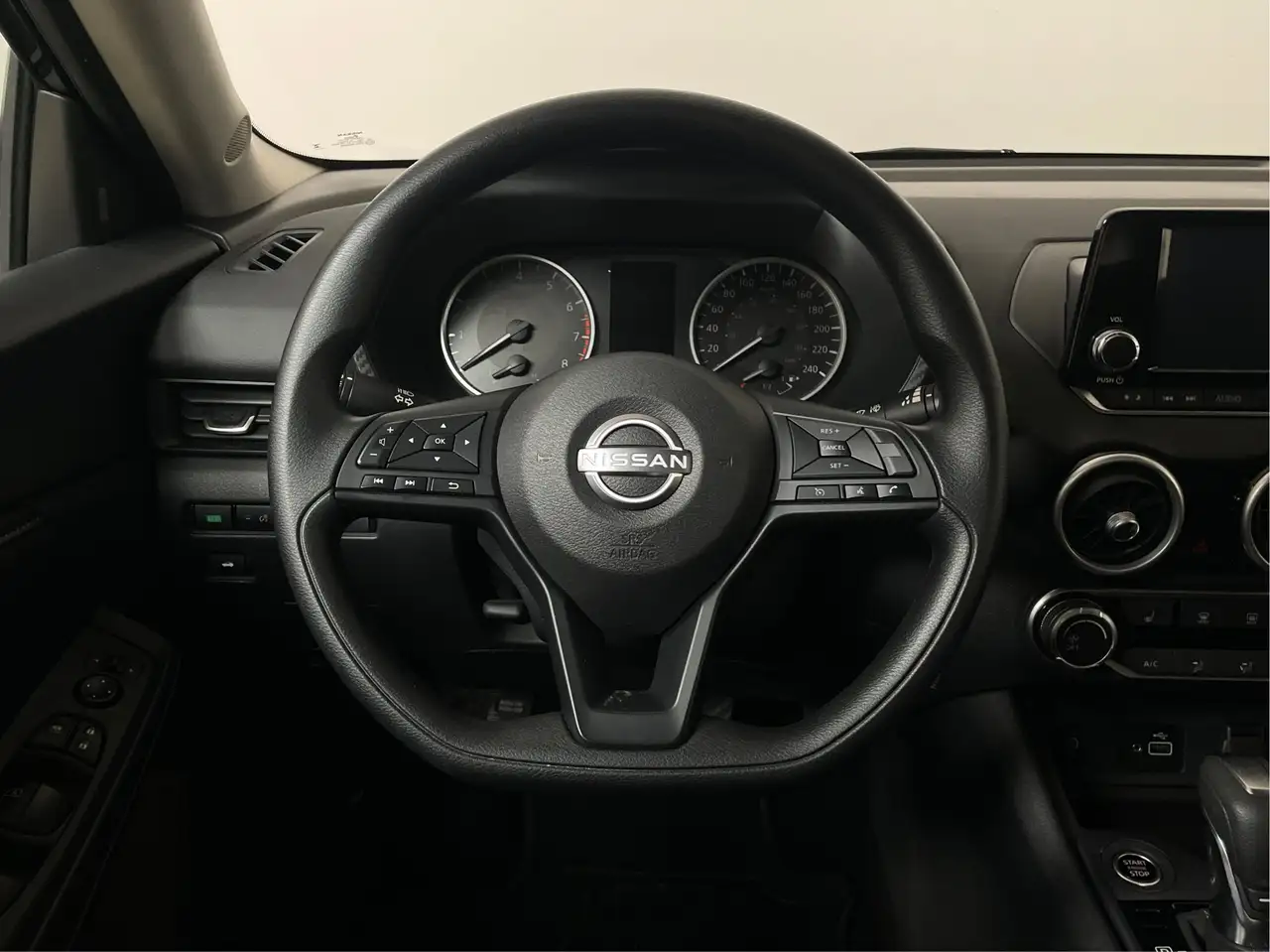 Nissan Sentra photo Nissan Sentra