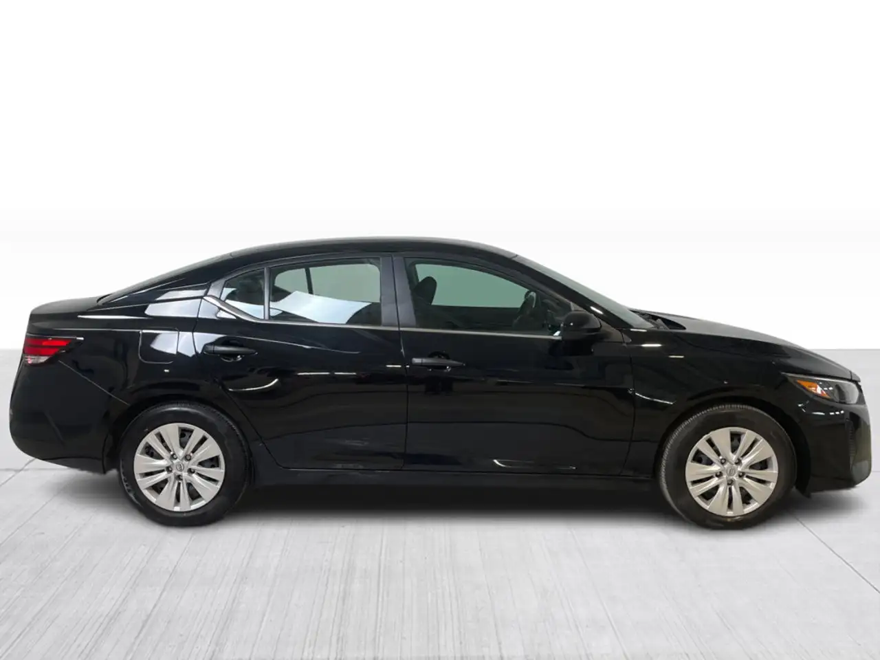 Nissan Sentra photo Nissan Sentra