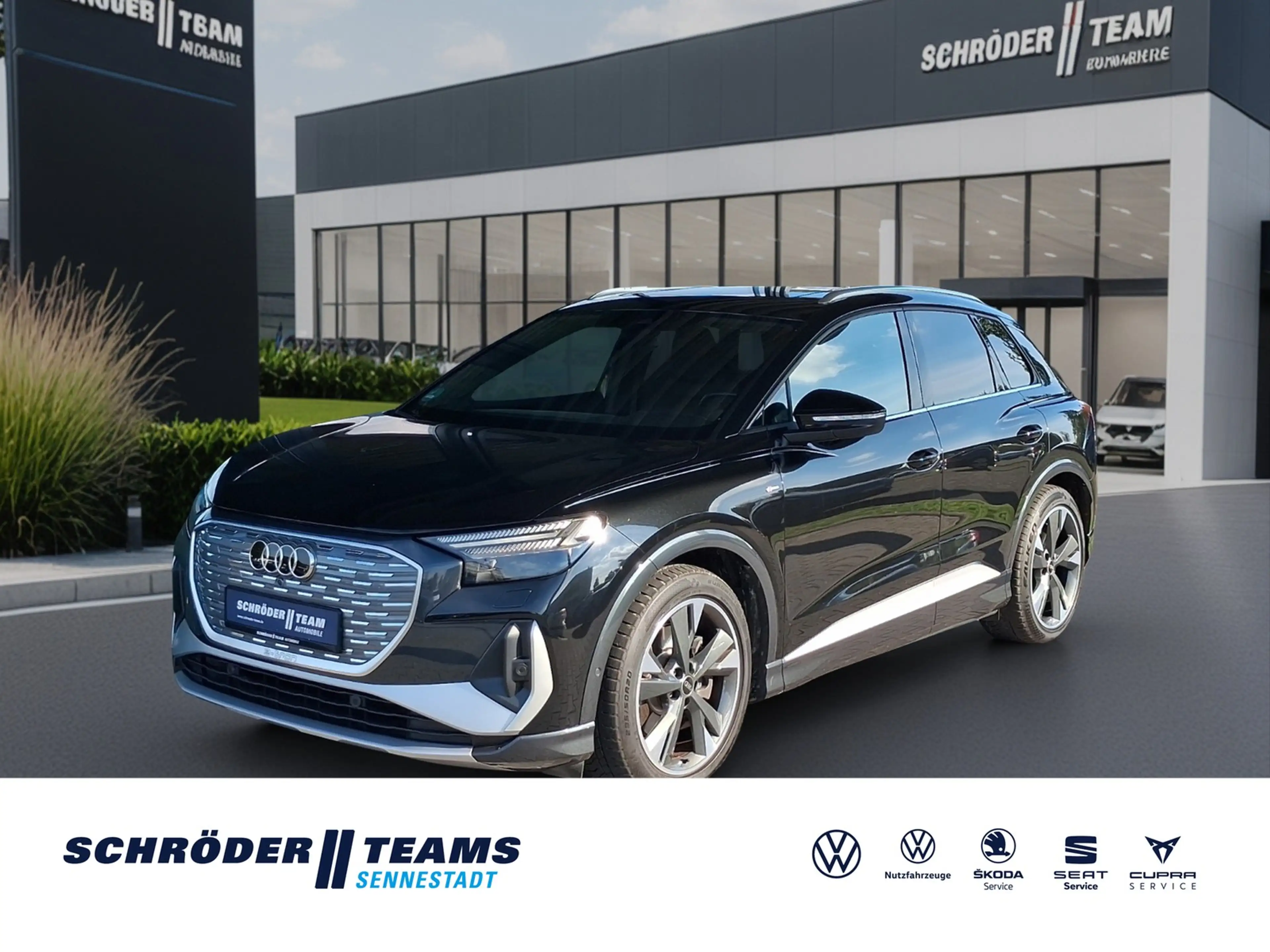 Audi Q4 e-tron 40 e-tron S line Pano Matrix RFK SHZ Ambiente+