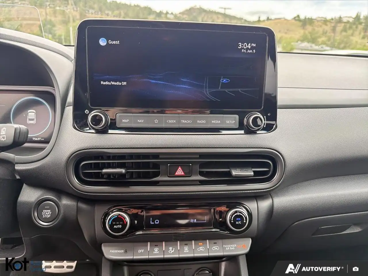 Hyundai KONA снимка Hyundai KONA