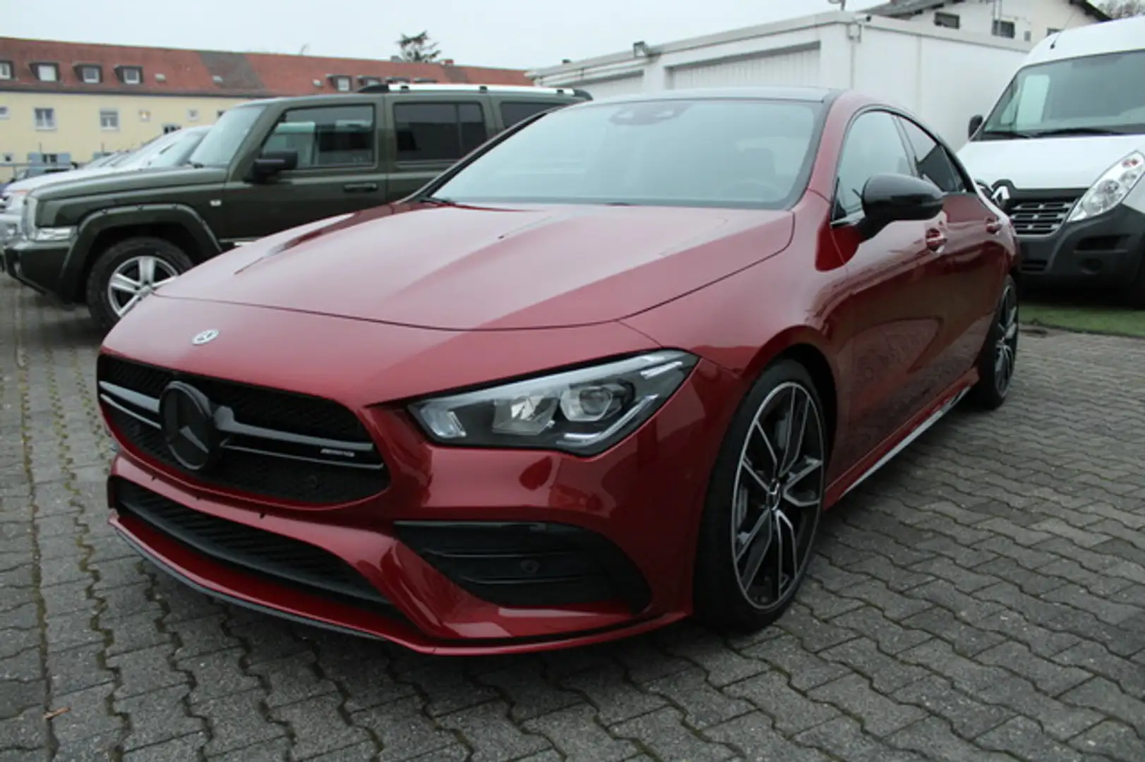 Mercedes-Benz CLA 35 AMG 4M+ Coupe AMG*Night*Pano*Multibeam LED Rouge - 2