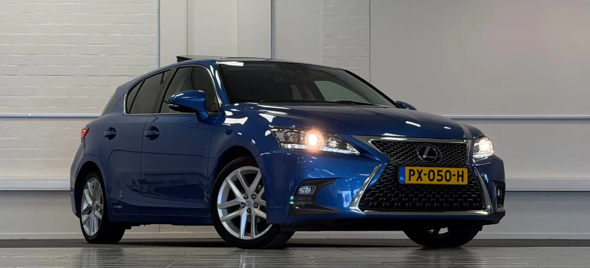 Lexus CT 200h Business Line 100% Lexus ondh. Schuif/kanteldak Na Azul - 2