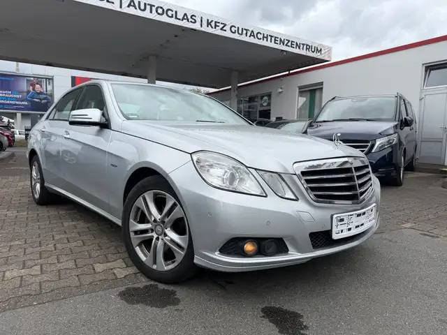Mercedes-Benz E 350 E Limousine E 350 CGI BlueEfficiency