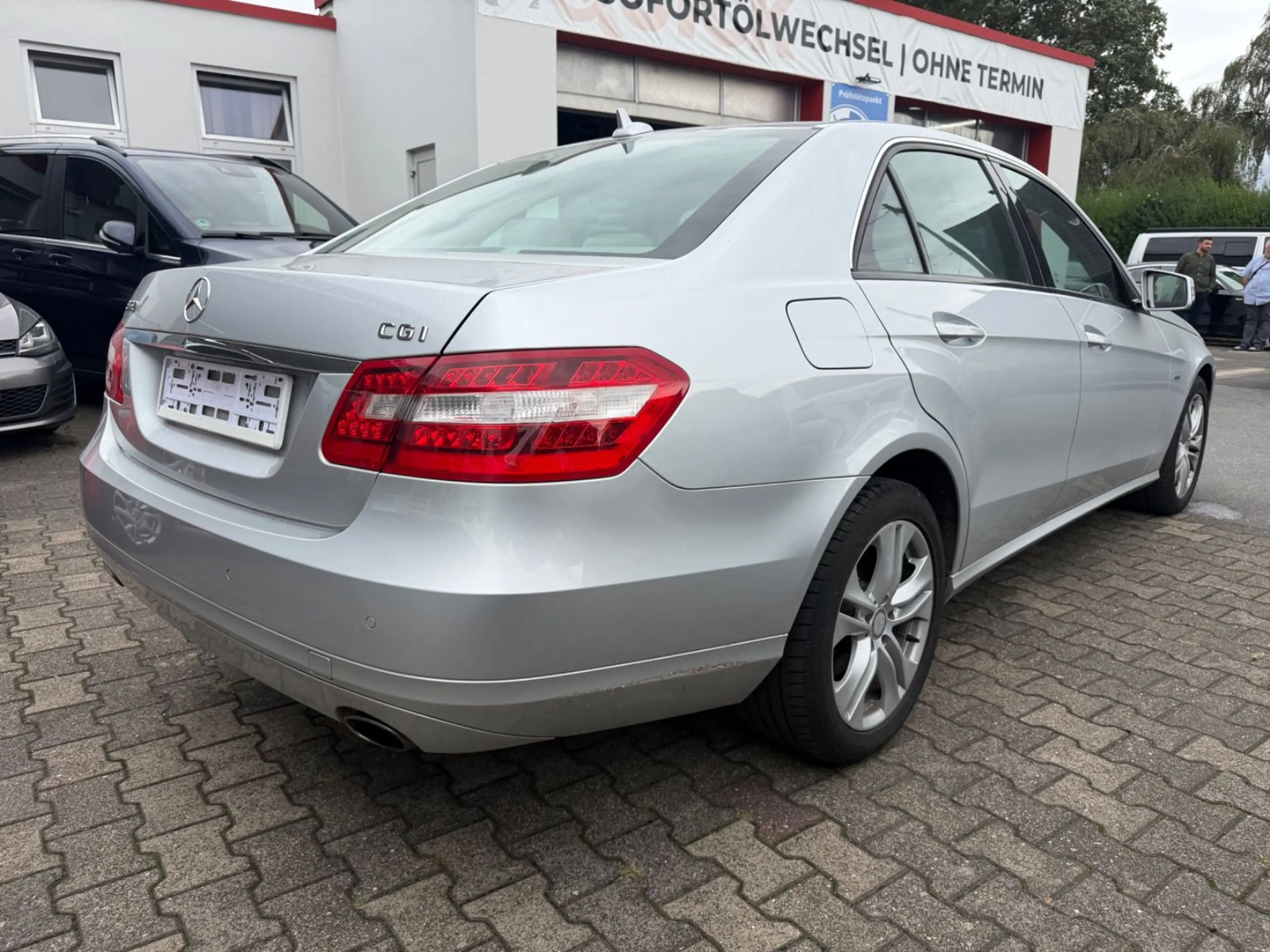 Mercedes-Benz E 350 E Limousine E 350 CGI BlueEfficiency — photo 5