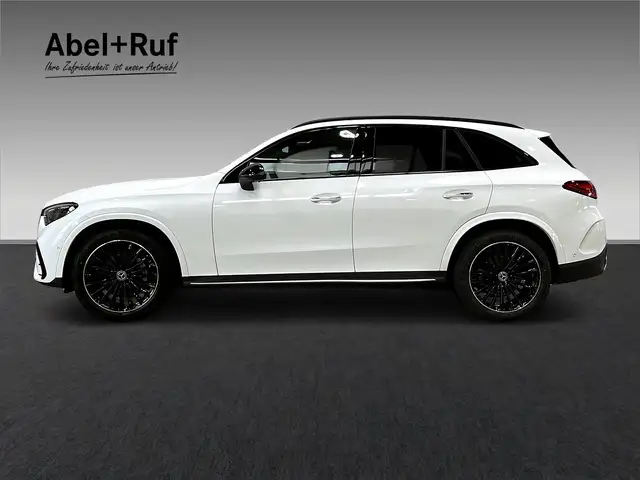 Mercedes-Benz GLC 200 view 4