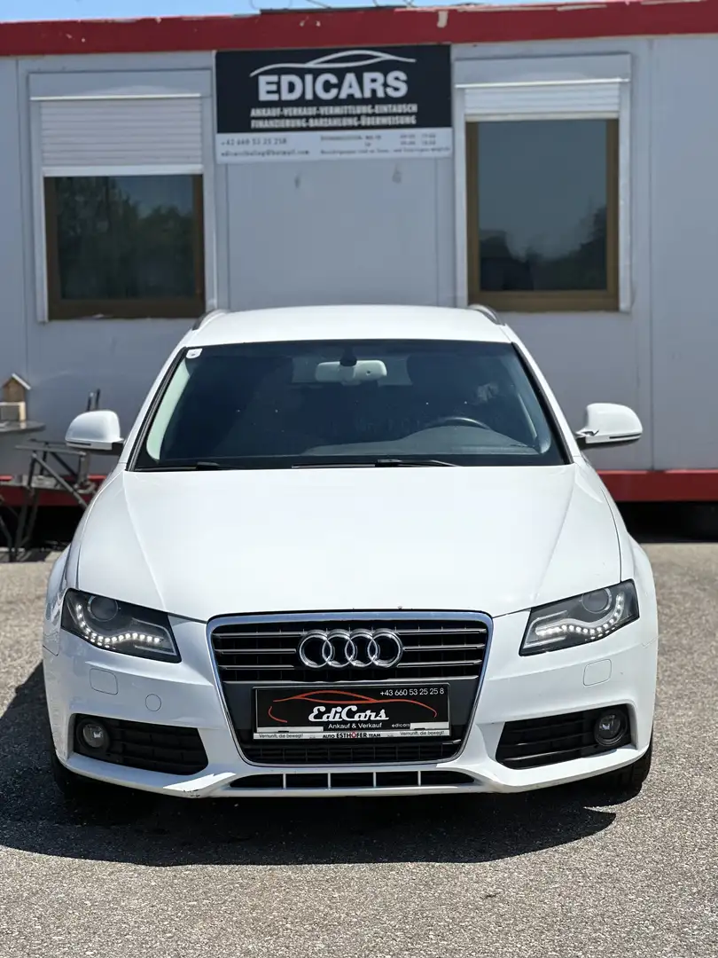 Audi A4 Attraction Blanc - 2