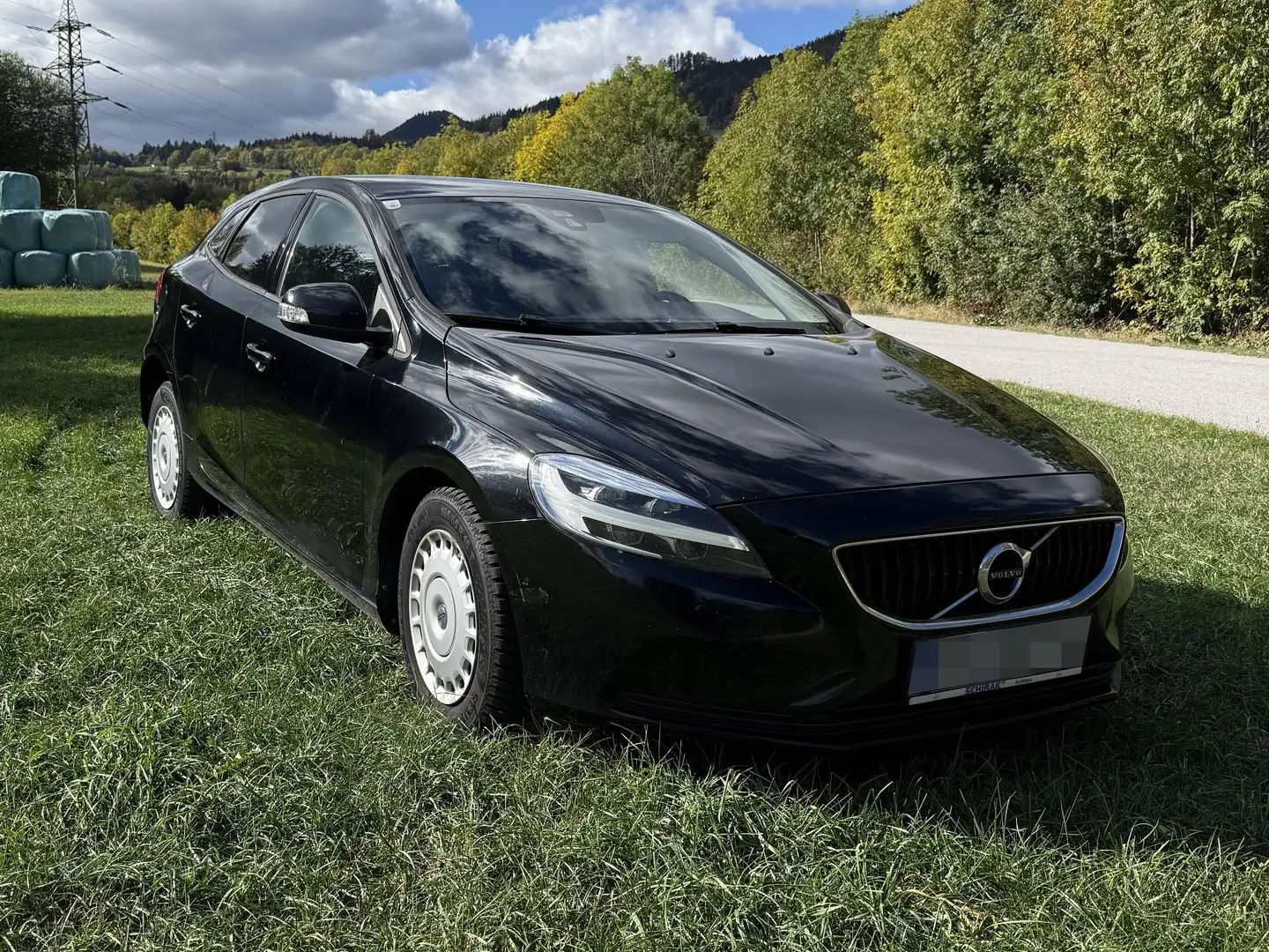 Volvo V40 V40 D2 Kinetic Kinetic Schwarz - 1