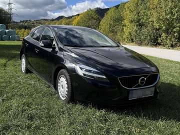 V40 D2 Kinetic Kinetic